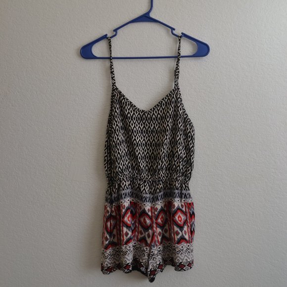 Angie Geo Pattern Cami Romper Black Red Size M - Picture 2 of 5